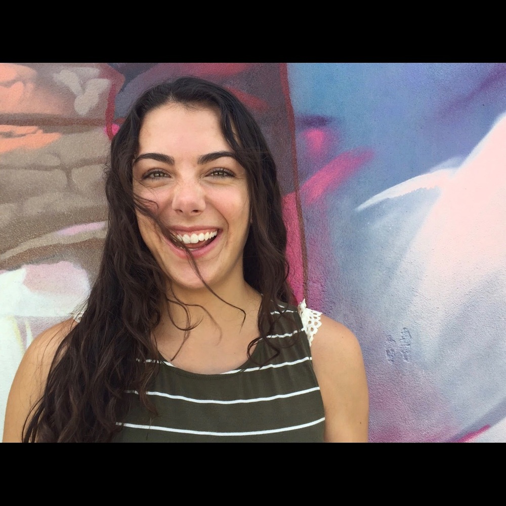 Meet your Posher, Carlee